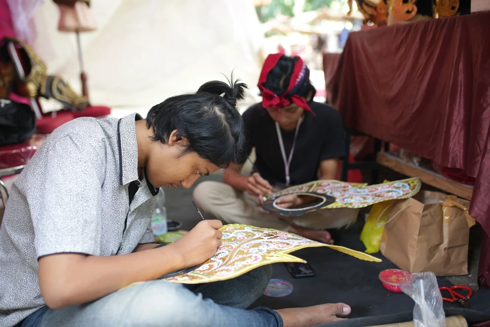 10 Kerajinan Nusantara yang Cocok Dijadikan Oleh-oleh Khas Indonesia