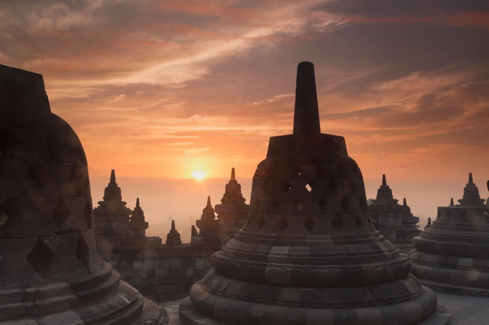 Panduan Menikmati Sunset di Borobudur